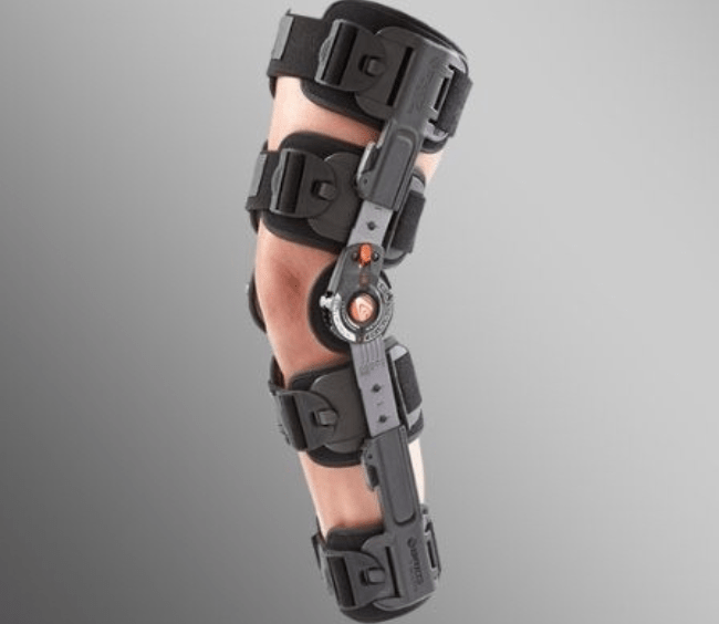 Pooperacyjna orteza kolana Breg T-Scope z regulacją zegarową – sklep medyczny Poznań