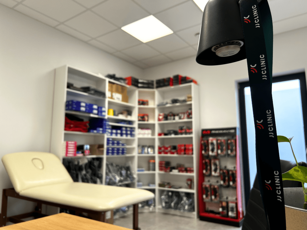 Sklep medyczny JJClinic – sprzęt ortopedyczny ortezy do kupienia na miejscu w klinice 